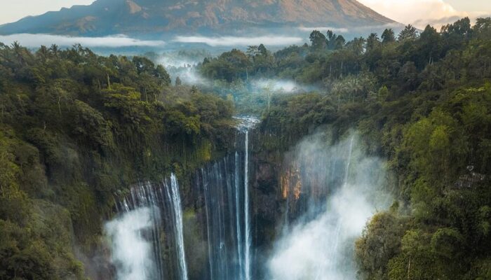 Air Terjun Tumpak Sewu, Niagara dari Jawa Timur, Pesonanya Bikin Apa Kaleee