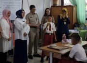 Program Makan Bergizi Gratis Presiden Prabowo Jadi Sorotan: Kami Terbantu Sekali