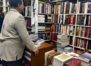 Prabowo Singgah ke Toko Buku Favorit di New Delhi di Tengah Kunjungan Kenegaraan