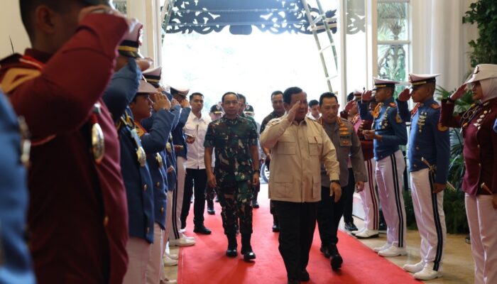 Prabowo Tekankan TNI-Polri Harus Mawas Diri dan Dekat dengan Rakyat