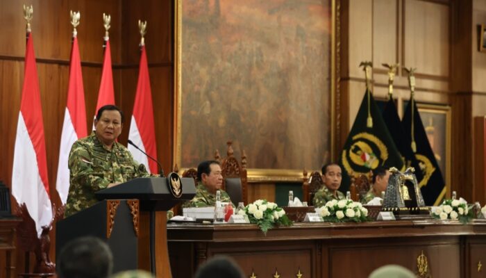 Prabowo Subianto Apresiasi Pengabdian Presiden-Presiden Sebelumnya dalam Jamuan Makan Malam di Magelang