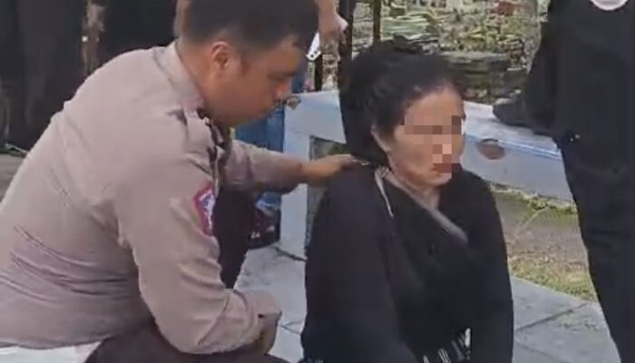 Aksi Heroik Polisi Gagalkan Percobaan Bunuh Diri Seorang Ibu Rumah Tangga di Fly Over Amplas