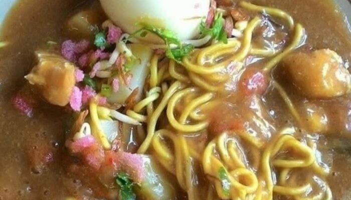 Resep Mie Rebus Medan, Kuliner Khas dengan Kuah Kental dan Kaya Rempah