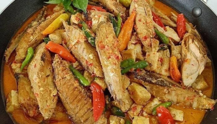 Osek Osek Tongkol Kemangi: Hidangan Gurih dan Aromatik yang Menggugah Selera