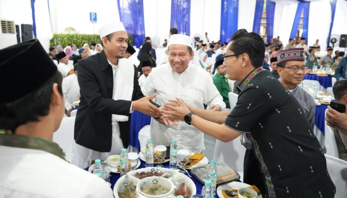 Buka Puasa Bersama Dengan Seluruh Pemangku Kepentingan Kota, Rico Waas: Momentum Untuk Mengikat Silaturahmi Diantara Kita Semua