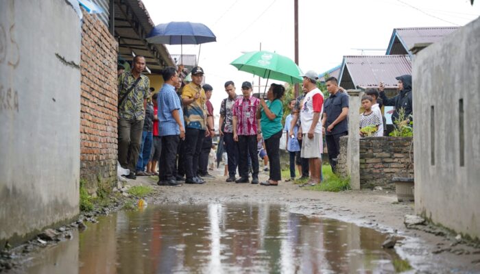 Sikapi Keluhan 3 Jalan Rusak di Marelan, Rico Waas: 2 Sebelum Lebaran Diperbaiki, 1 Pasca Lebaran