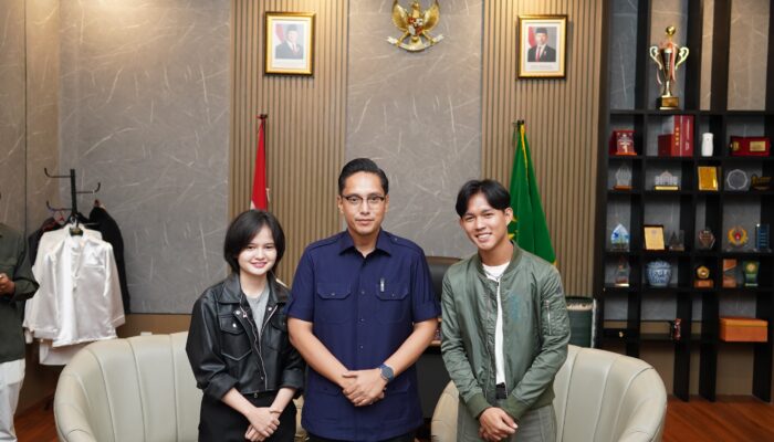 Wali Kota Rico Waas Ajak Seluruh Warga Medan Dukung Fajar dan Mesa di 5 Top Indonesian Idol