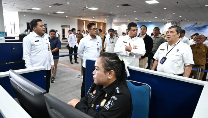 Bobby Nasution Puji Fasilitas Autogate dan PMI Lounge Bandara Kualanamu