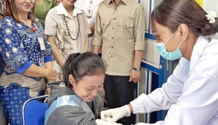 Bobby Nasution Dampingi Wapres RI Tinjau Puskesmas dan Pasar, Pastikan Pemeratan Kesehatan Hingga Pelosok
