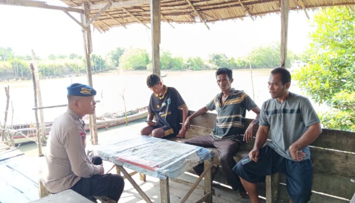 Satpol Airud Polres Sergai Perkuat Sinergi dengan Nelayan untuk Jaga Kamtibmas Perairan Bagan Kuala