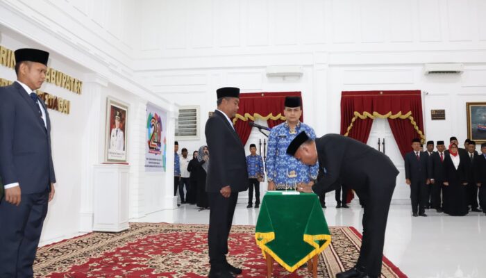 Bupati Lantik Sekda Definitif Pemkab Sergai,Tingkatkan Kinerja dan Tata Kelola Pemerintahan