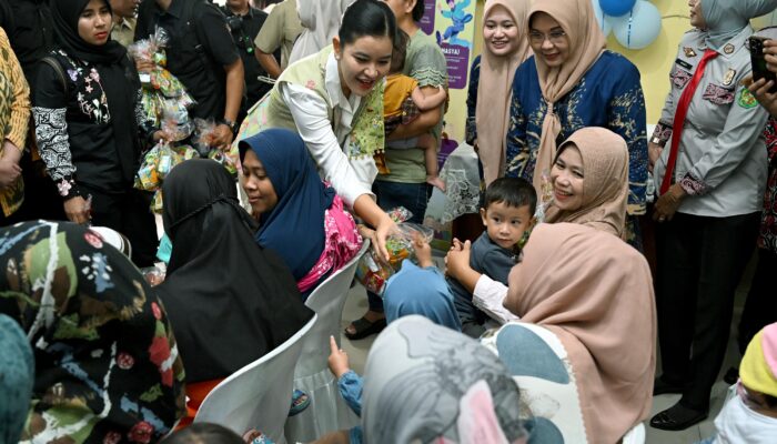 Ketua TP PKK Sumut Kahiyang Ayu Tinjau Pemberian MBG di Medan Amplas