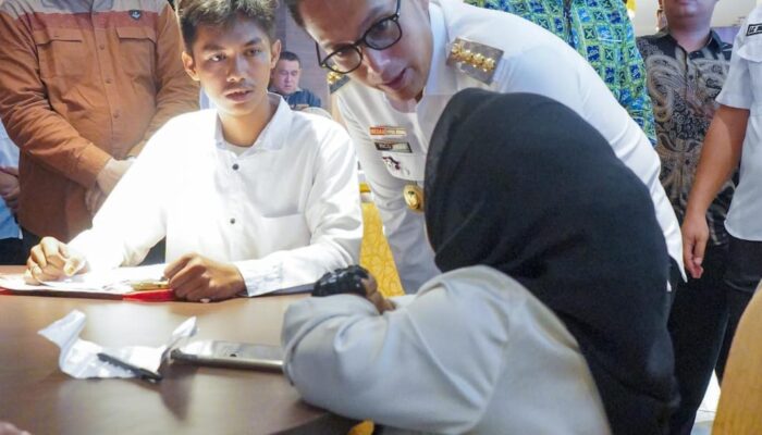 Rico Waas Tinjau Job Fair, 56 Perusahaan Buka 2.149 Lowongan dengan 203 Jabatan