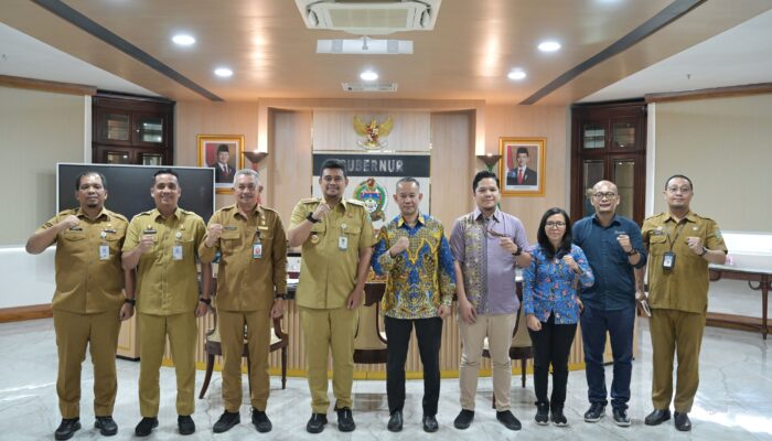 Gubernur Bobby Nasution Bersama Ombudsman Sumut Bahas Pelayanan Kesehatan Pendidikan dan Publik