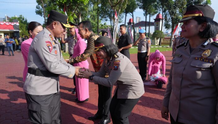 Kapolda Sumut Pimpin Upacara Kenaikan Pangkat Personel, Tegaskan Komitmen Polri yang Humanis dan Presisi