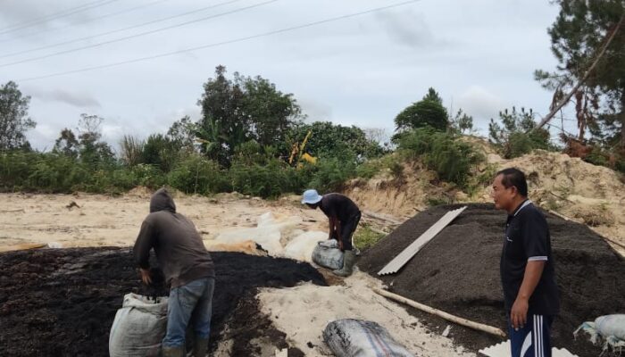 Kolaborasi Bumdes Usaha Rakyat dan Bumdesma Polmas LKD Pollung: Dorong Ketahanan Pangan dan Lingkungan Lewat Pelatihan Pupuk Organik