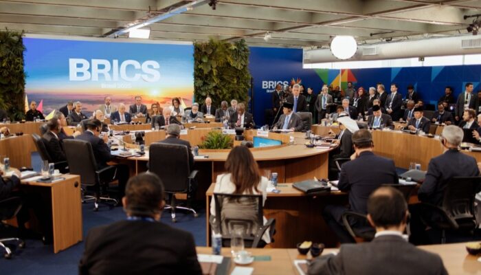 Sambutan Hangat untuk Prabowo di Debut KTT BRICS, Lula Soroti Semangat Bandung