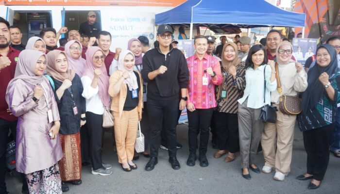 Senam Germas Amplas Meriah! Wali Kota Rico Waas, Warga dan UMKM Bersatu di Ruang Publik Hijau