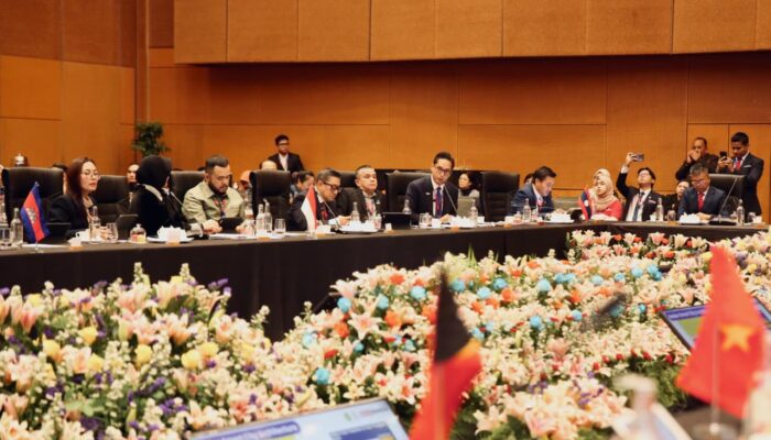 Hadiri ASEAN Governors and Mayors Forum, Rico Waas Sampaikan Inisiatif Waste to Energy & Transformasi Digital