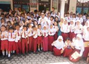 Siswa SD Sampaikan Keinginannya Menjadi Wali Kota di Hadapan Rico Waas