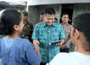 Air Mata Haru di Tanjung Beringin, Wabup Sergai Serahkan Bantuan Kemensos untuk Korban Puting Beliung