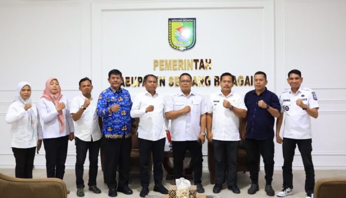 Bupati Sergai Ajak APDESI Jadi Garda Terdepan Pembangunan Desa