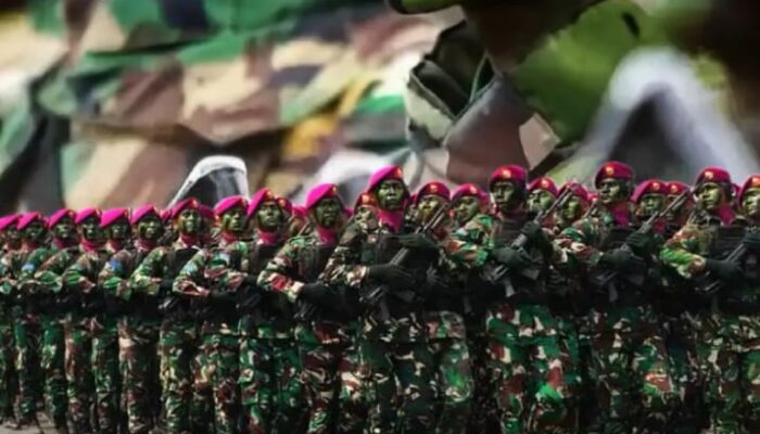 Kapolda Sumut Irjen Pol Whisnu Hermawan Hadiri Upacara HUT ke-80 TNI di Lapangan Merdeka Medan