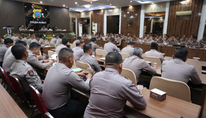 Baharkam Polri Dorong Profesionalisme Samapta dan Pam Obvit Polda Sumut Lewat Supervisi dan Latihan Menembak