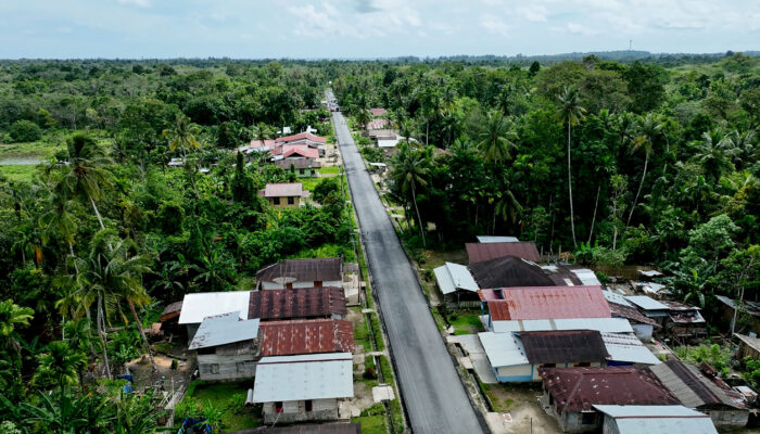 Mobilitas Jadi Lebih Cepat, Masyarakat Kepulauan Nias Senang Jalan dan Jembatan Diperbaiki Gubernur Bobby Nasution