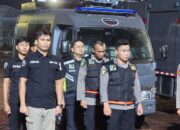 Di Tengah Gelap dan Guyuran Hujan, Polda Sumut Kerahkan Segala Kekuatan Selamatkan Warga – Malam Panjang Operasi Kemanusiaan yang Mengharukan