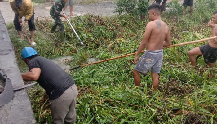Banjir Mulai Surut, Polsek Teluk Mengkudu Intensifkan Pengawasan dan Penanganan Warga Terdampak