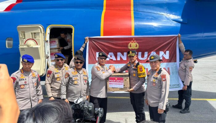 Kapolri Kirim Bantuan 3,5 Ton untuk Korban Banjir & Longsor di Taput