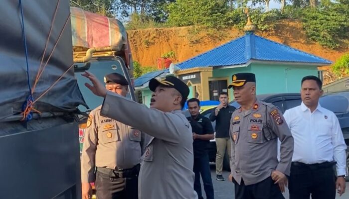 Polres Labuhanbatu Selatan Kirim Tiga Truk Bantuan ke Batang Toru: “Kami Bergerak Karena Hati”