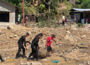 Misi Kemanusiaan Brimob di Sibolga: Medan Sulit Tak Halangi Penemuan Korban Longsor