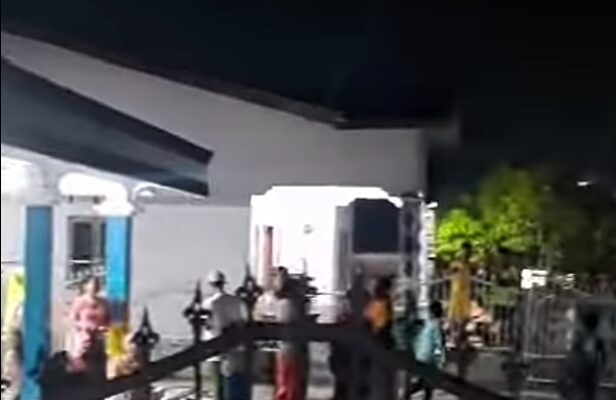 Warga Sentang Kepung Rumah Kades, Protes Mobil Desa Tak Boleh Dipakai Angkut Bantuan Banjir