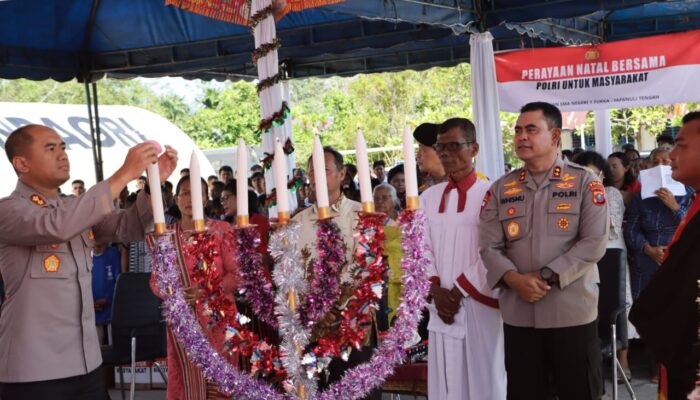 Kapolda Sumut Rayakan Natal di Posko Pengungsian Tapteng, Tebarkan Harapan di Tengah Duka
