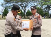 Polres Sergai Berbagi Sukacita Natal, Wakapolres Serahkan Bingkisan dan Ajak Personel Tetap Prima Layani Masyarakat