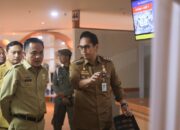 Rico Waas Kunjungi Mal Pelayanan Publik, Pastikan Pelayanan Berjalan Optimal Pasca Banjir