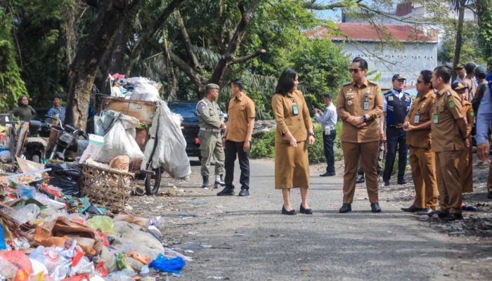 Pantau Penanganan Sampah, Rico Waas Minta Jajarannya Saling Koordinasi Agar Cepat Teratasi