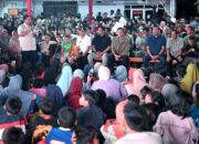 Malam Tahun Baru di Pengungsian, Bobby Nasution Dampingi Presiden Prabowo Beri Harapan untuk Warga Batuhula