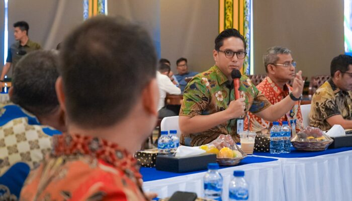 Wujudkan Estetika Kota, Rico Waas Tekankan Ketahanan dan Keindahan Dalam Pembangunan Infrastruktur Jalan dan Trotoar