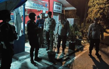 Brimob dan Polsek Medan Timur Patroli Hingga Dini Hari, Pastikan Situasi Kota Tetap Kondusif