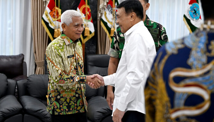 Wagub Sumut Surya Tegaskan Komitmen Jaga Stabilitas Daerah di Hadapan Menko Polkam