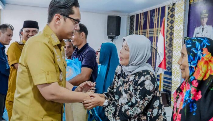Pemko Medan Apresiasi Pembagian 2.000 Paket Sembako, Rico Waas Tekankan Pentingnya Solidaritas Sosial