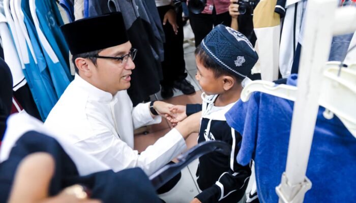 Pemko Medan dan BAZNAS Ajak 400 Anak Yatim Belanja Bareng, Rico Waas: Semua Anak Harus Bahagia di Hari Raya