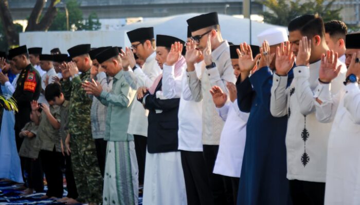 Salat Idulfitri 1447 H, Rico Waas Ajak Warga Perkuat Persatuan dan Bangun Medan untuk Semua