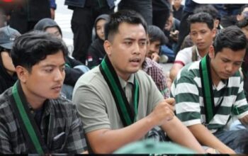HMI Medan Apresiasi Ketegasan Kadis SDABMBK Tertibkan Parkir Liar di Atas Parit