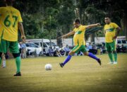 Bupati Sergai Cetak Gol di Laga Persahabatan, Tekankan Pentingnya Silaturahmi