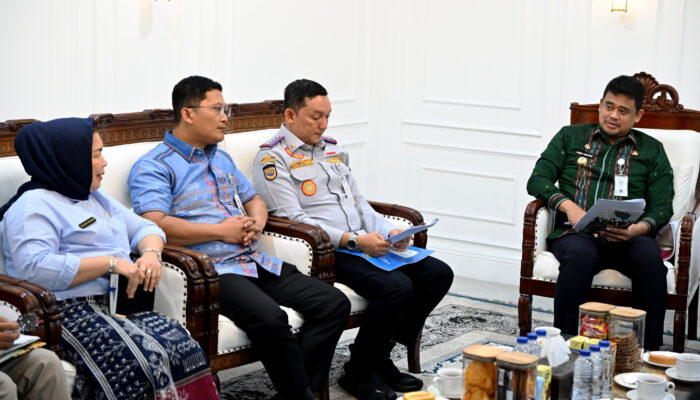 Gubernur Bobby Nasution Siap Jembatani Aspirasi Ojol ke DPR RI Asal Sumut