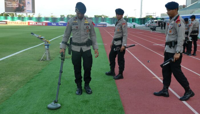 Jelang Duel Filipina Kontra Australia, Tim Gegana Brimob Polda Sumut Sisir Stadion Madya Deli Serdang